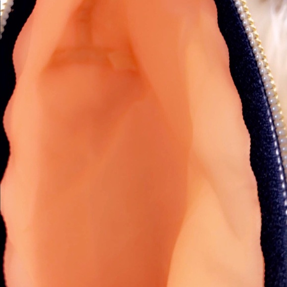 Sparkly Pink Cosmetics Bag plus Free Gift - Picture 4 of 4